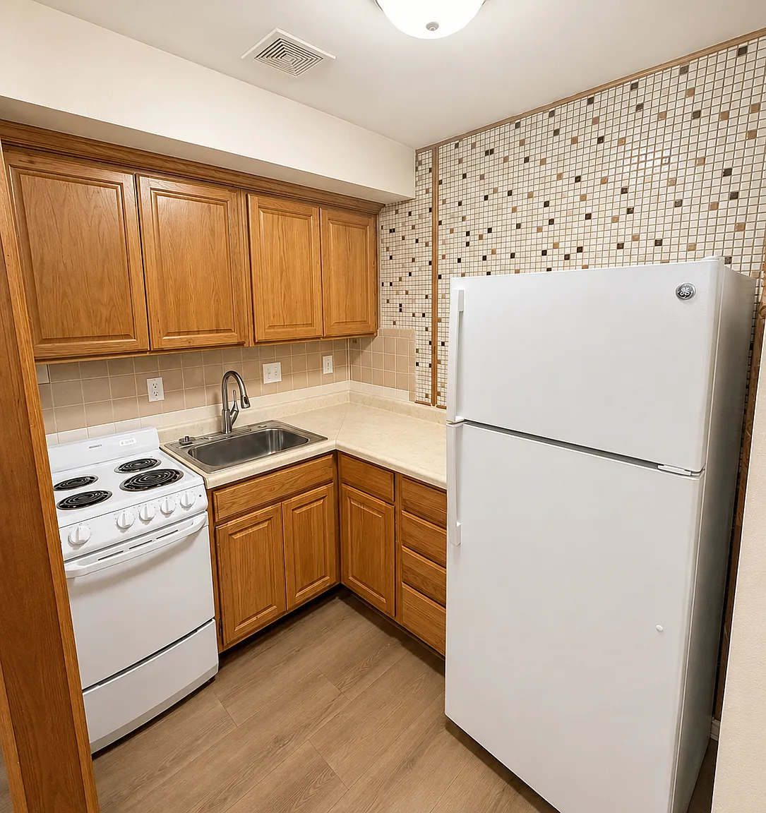 Midway Apartments - 7 — Photo 1