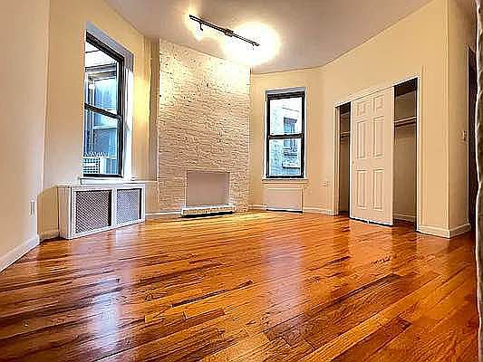1st image of 436 E 89th St #52