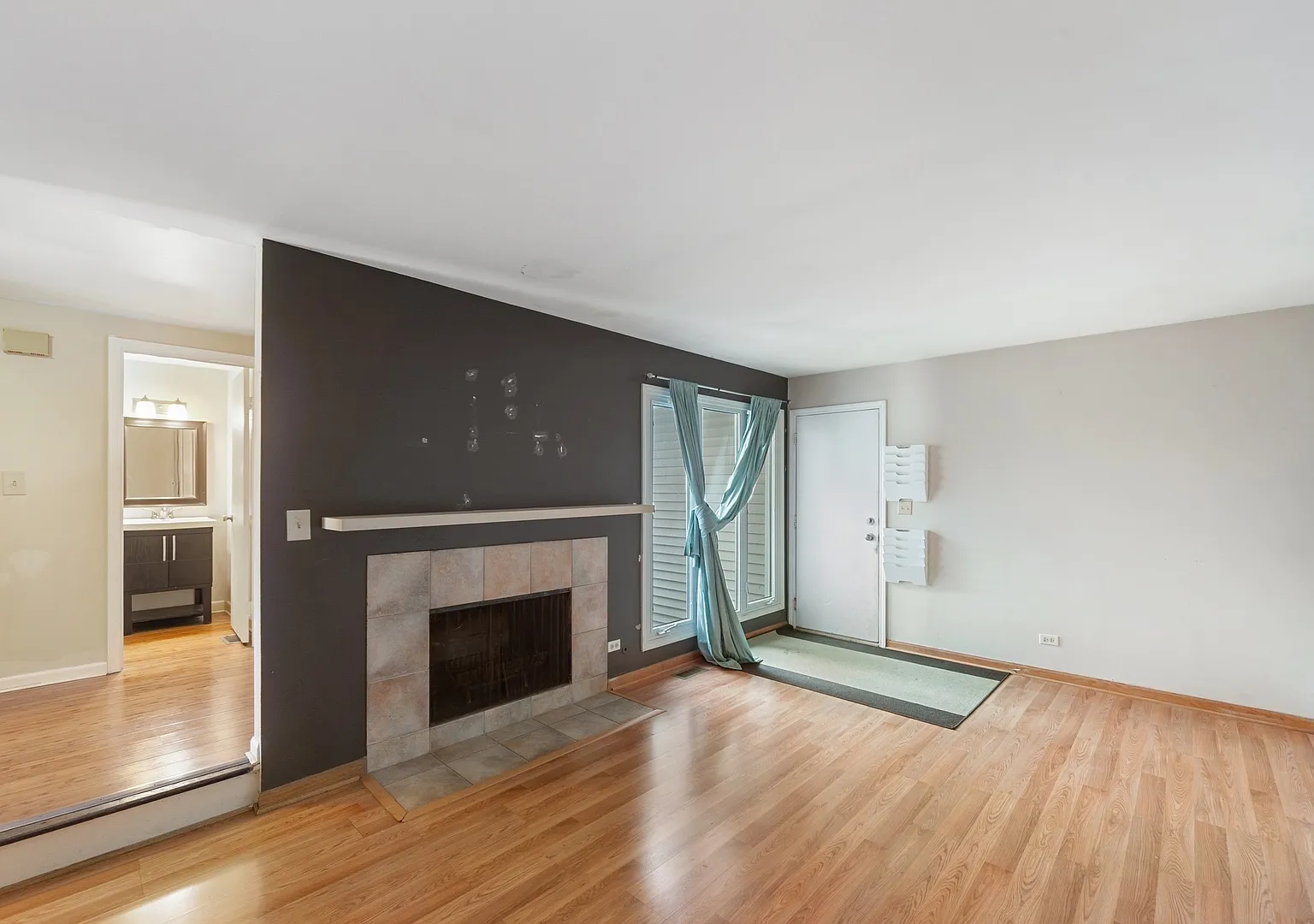 3 bed, 2.5 bath, $3,100 — Photo 4