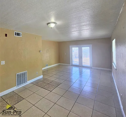 900 S Peninsula Dr Photo 1