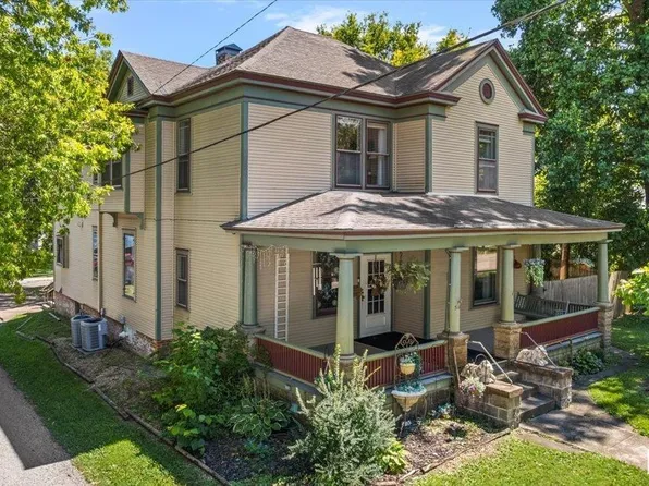 316 N Monroe St, Pittsfield, IL 62363