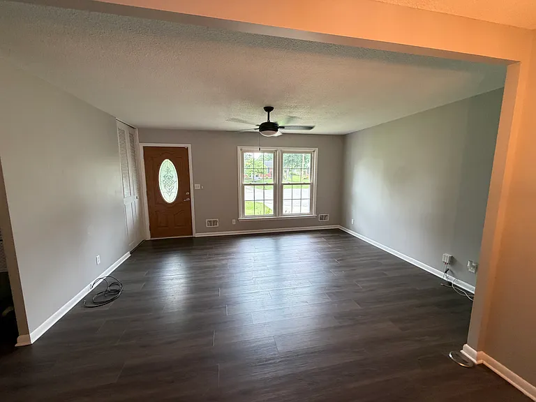5505 Crosswood Ct — Photo 3