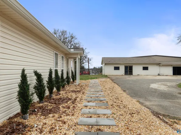 2430 39th St, Tuscaloosa, AL 35405