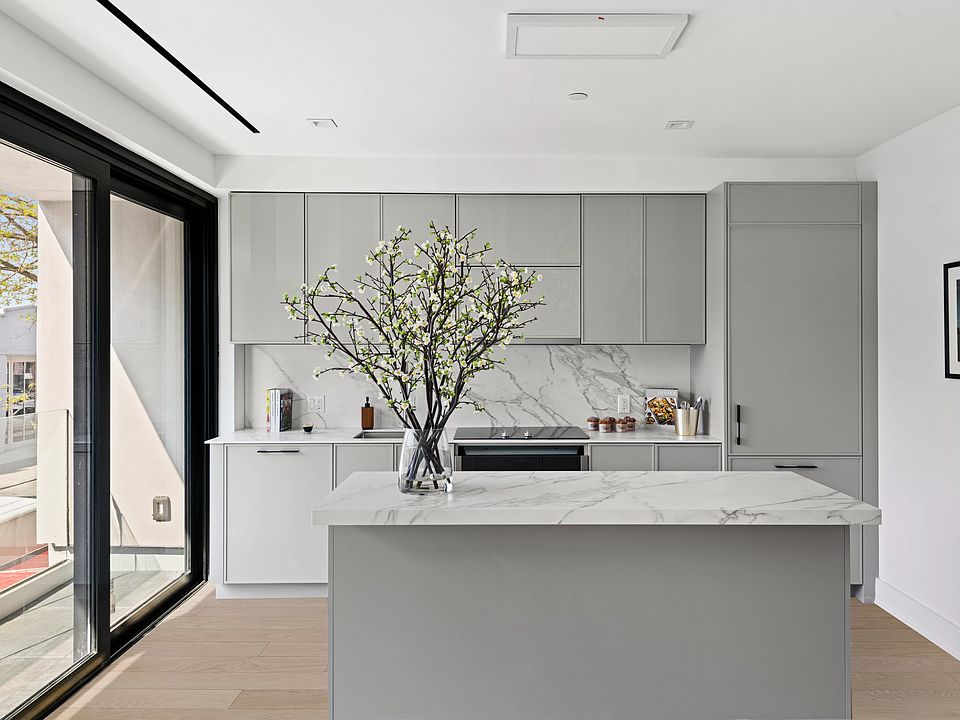 2nd image of 153 Greene St #1B