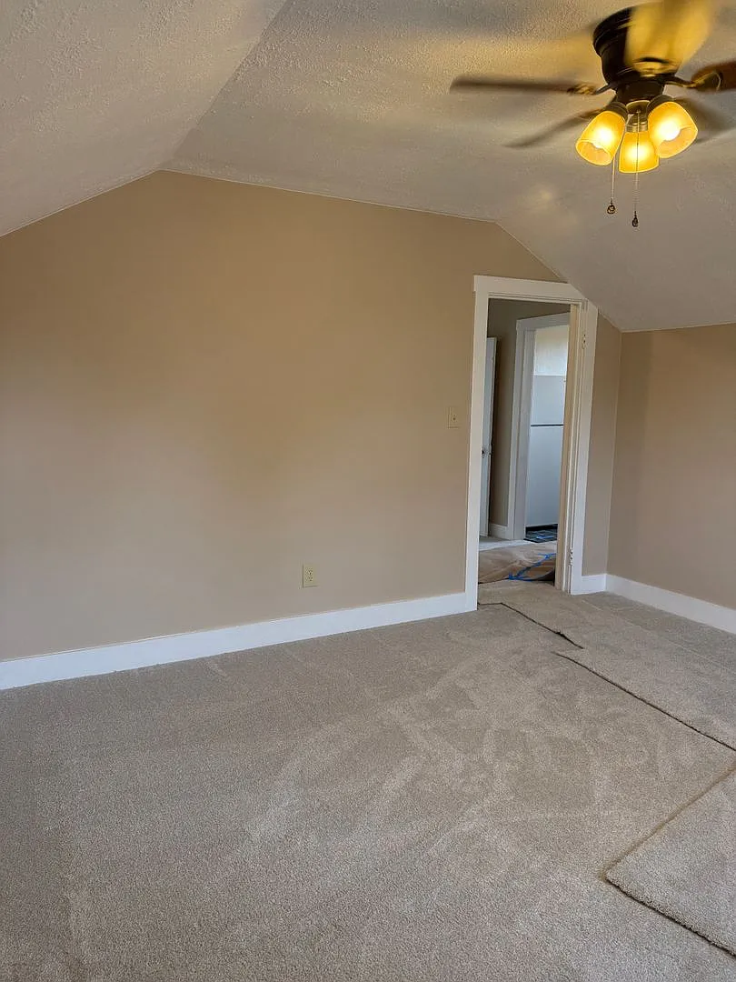 Renovated Apartment Close to Downtown Frederick! — Photo 4