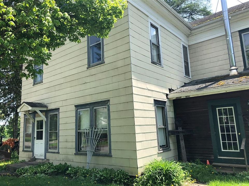 1st image of 62 Sylvan St
