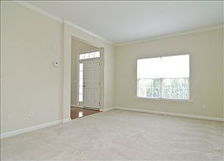5th image of 518 S Orchard Farms Ave