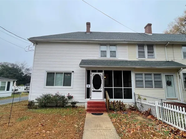 144 Maple St, Badin, NC 28009