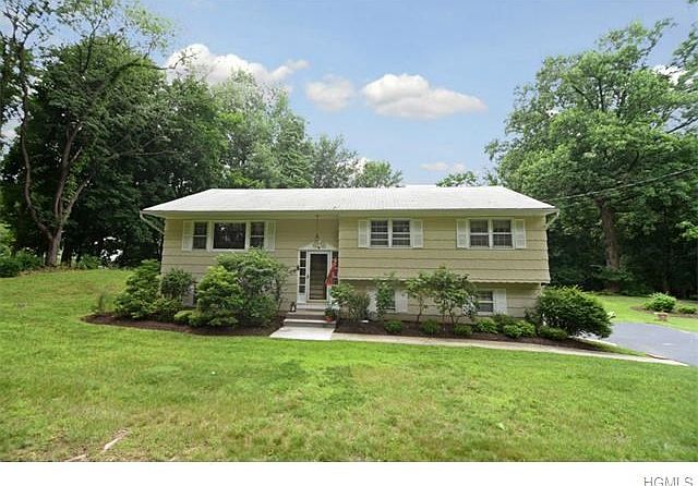 Meticulously maintained ranch style home.