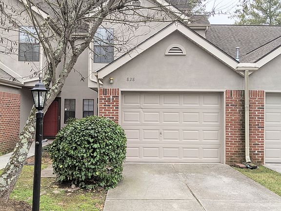 Front - 1 car garage