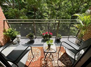 3883 Connecticut Ave NW APT 212, Washington, DC