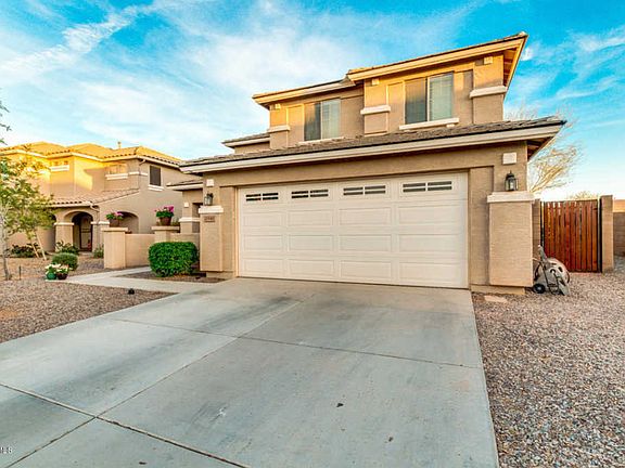 3rd image of 2941 E Blue Ridge Way