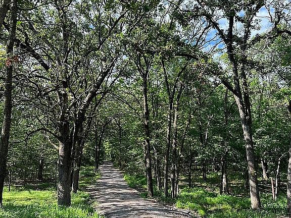 3rd image of 25301 E 330th Rd