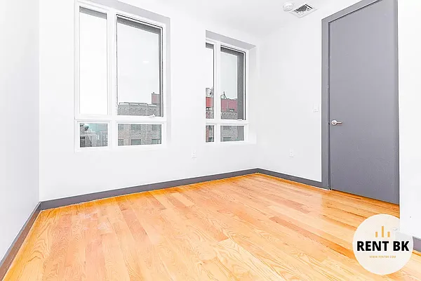 Rented by RENTBK LLC | media 6