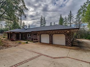 21750 Homestead Rd, Pine Grove, CA 95665