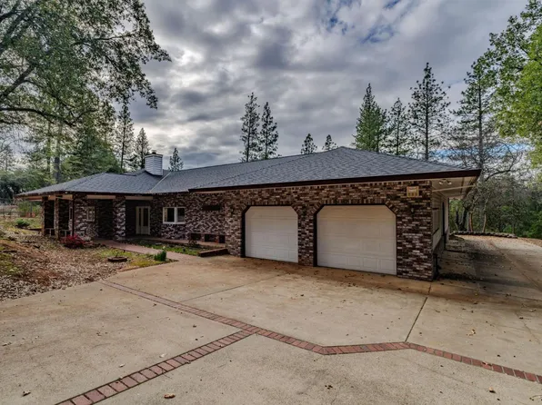 21750 Homestead Rd, Pine Grove, CA 95665