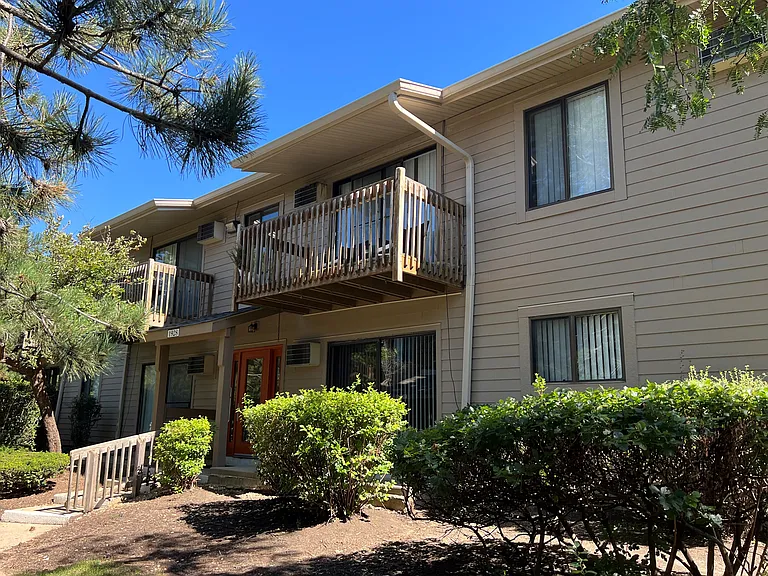 Arrowhead — Photo 17