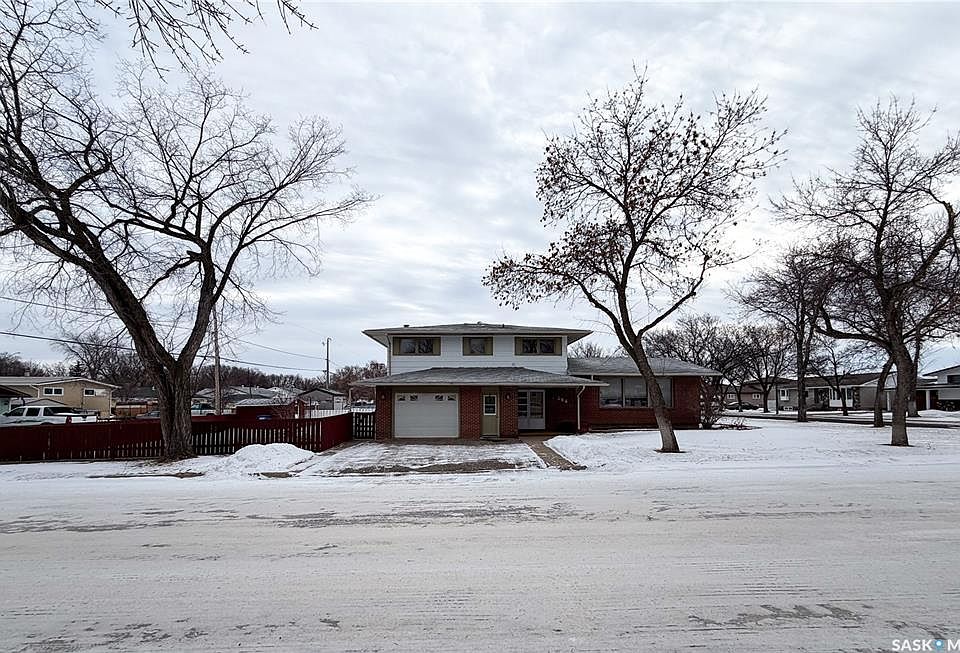 1st image of 594 5th STREET W