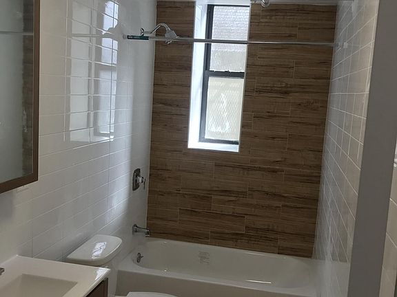 2nd image of 2765 Sedgwick Ave #2