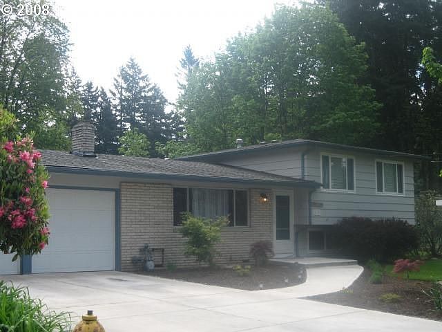 2nd image of 1630 NE 140th Ave