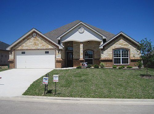 2nd image of 2503 Mugho Dr