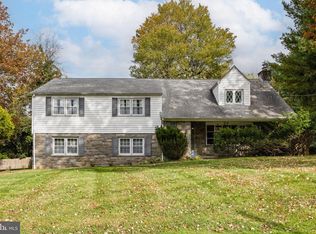 1014 Townsend Cir, Wayne, PA 19087