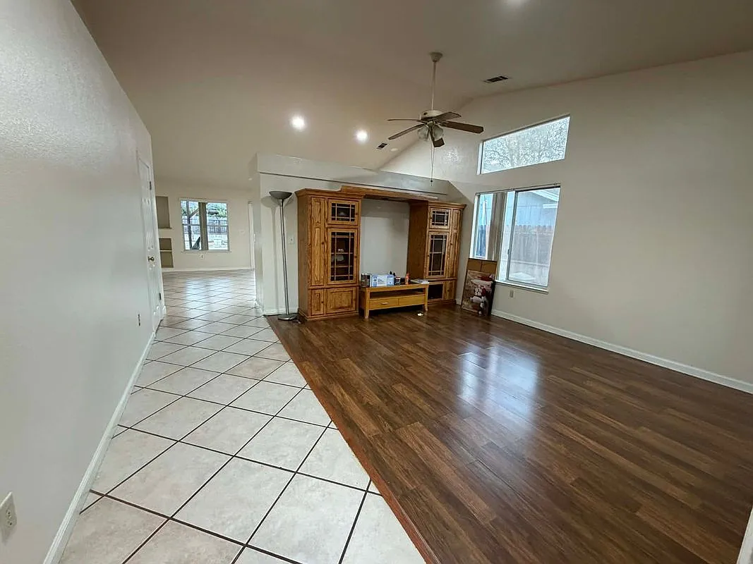 3 bed, 2.0 bath, 1629 sqft, $2,200 — Photo 3