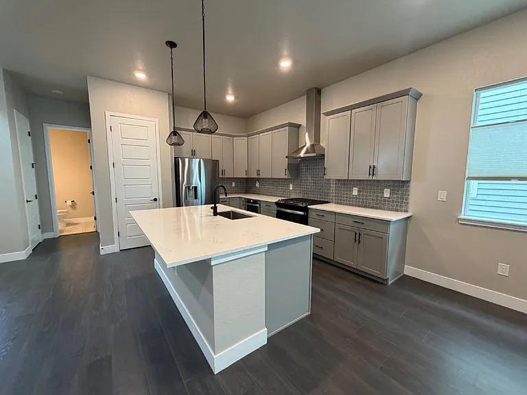 21272 E 63rd Dr — Photo 3