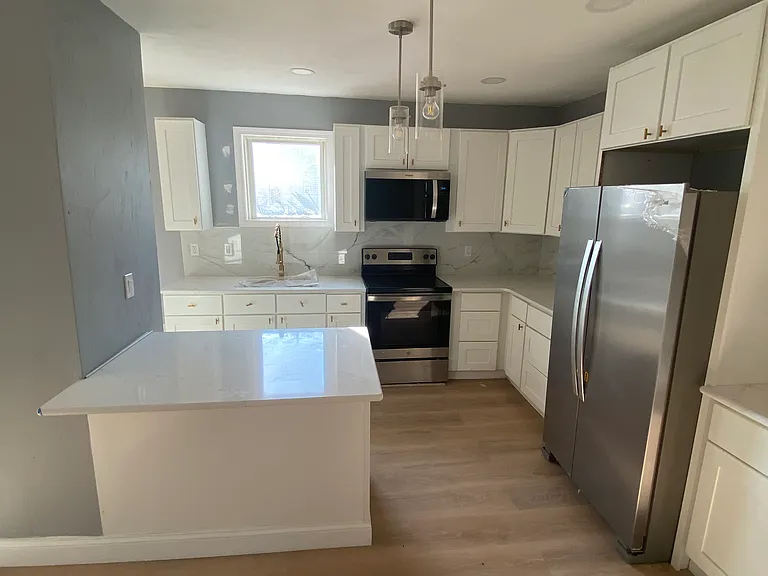 7 Derby St #2 — Photo 1