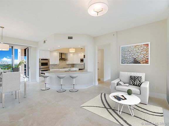 3rd image of 13621 Deering Bay Dr APT 504