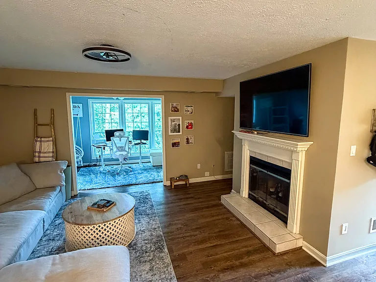 9937 Oakton Terrace Rd — Photo 16
