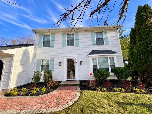 134 E Partridge Ln, Cherry Hill, NJ 08003
