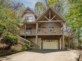 837 Peregrine Dr, Hendersonville, NC 28739
