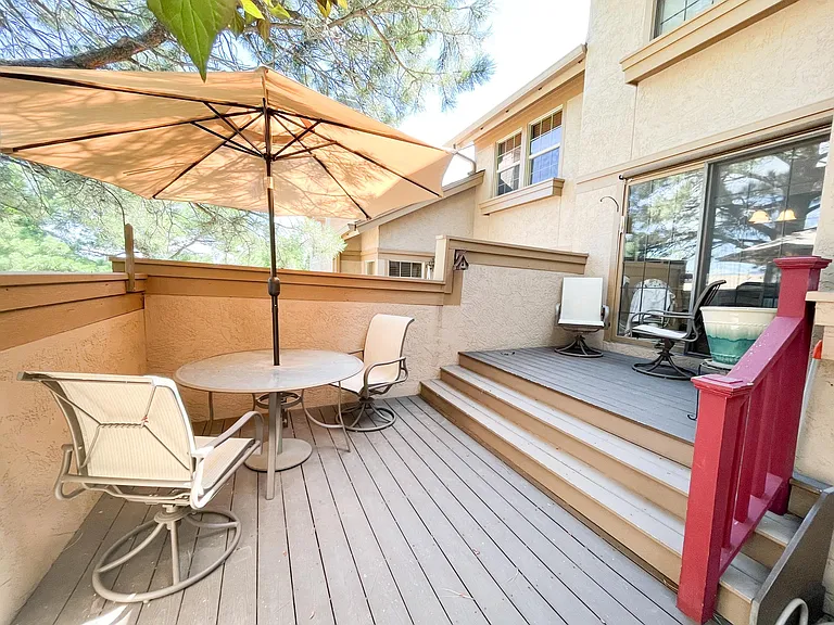 1872 Brookdale Dr — Photo 14