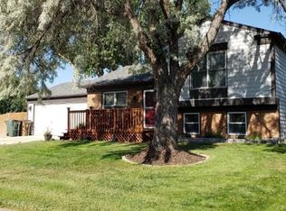 2502 Rose Creek Dr, Gillette, WY 82718