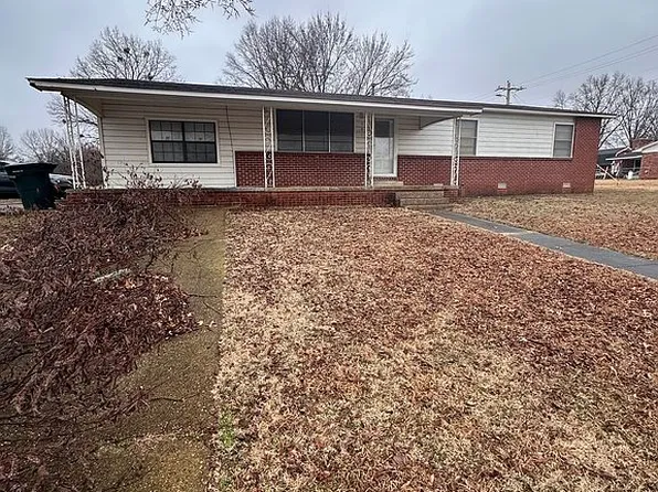 901 N Wheeler Ave, Sallisaw, OK 74955