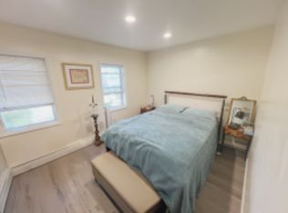 (Undisclosed Address), Little Neck, NY 11363