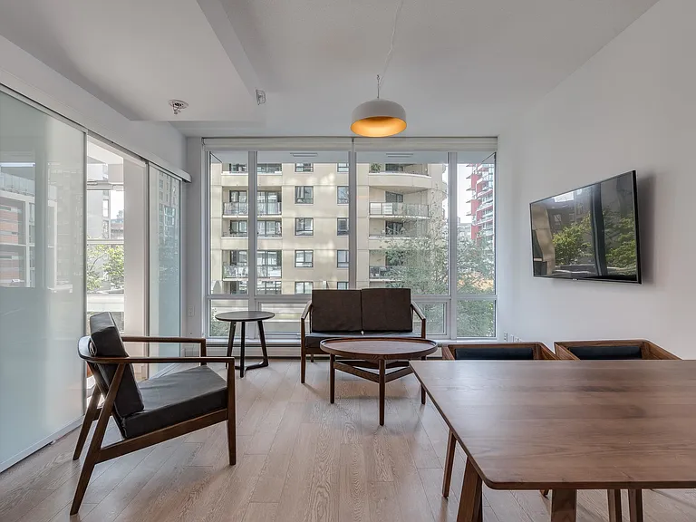 1283 Howe St #408 — Photo 7