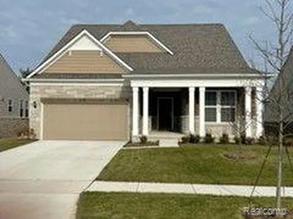 30128 Turtle Creek Cir, New Hudson, MI 48165