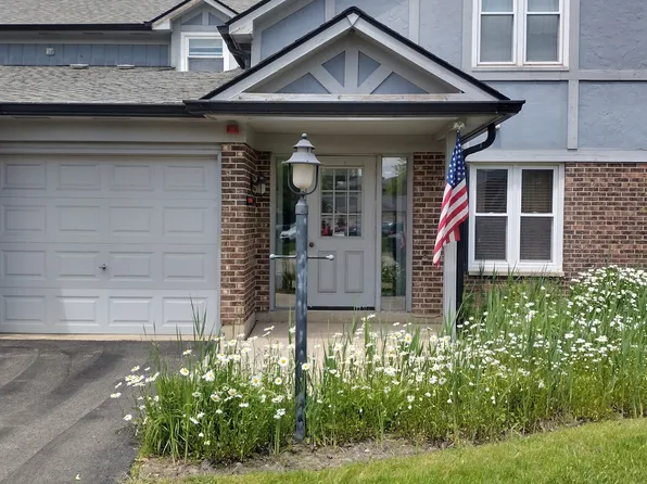 174 Grove Ave Unit B, Des Plaines, IL 60016