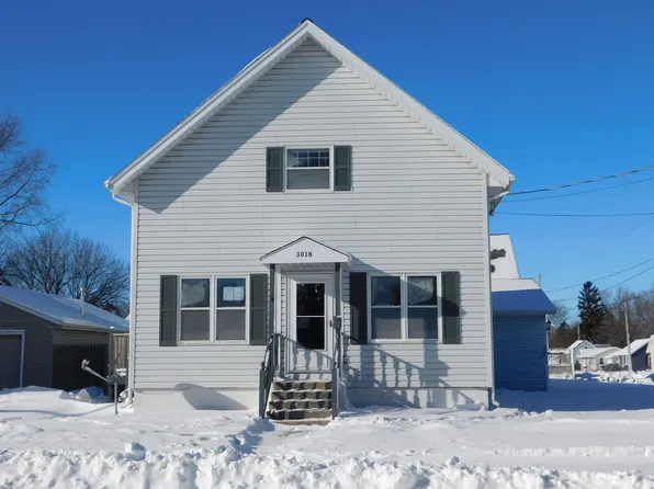 3018 School St, Two Rivers, WI 54241