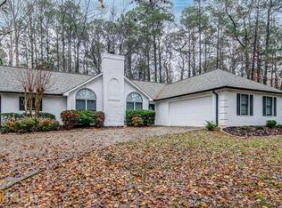 2035 Laurel Cv, Ball Ground, GA 30107