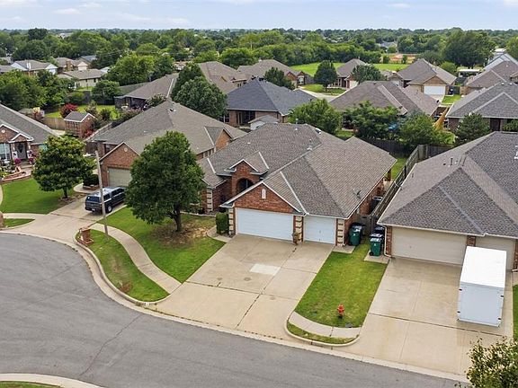 3rd image of 11813 Dalton Dr