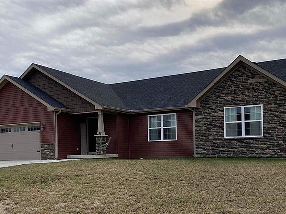 3rd image of 255 Diamond Ln