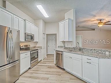 4th image of 185 Johns Glen Dr