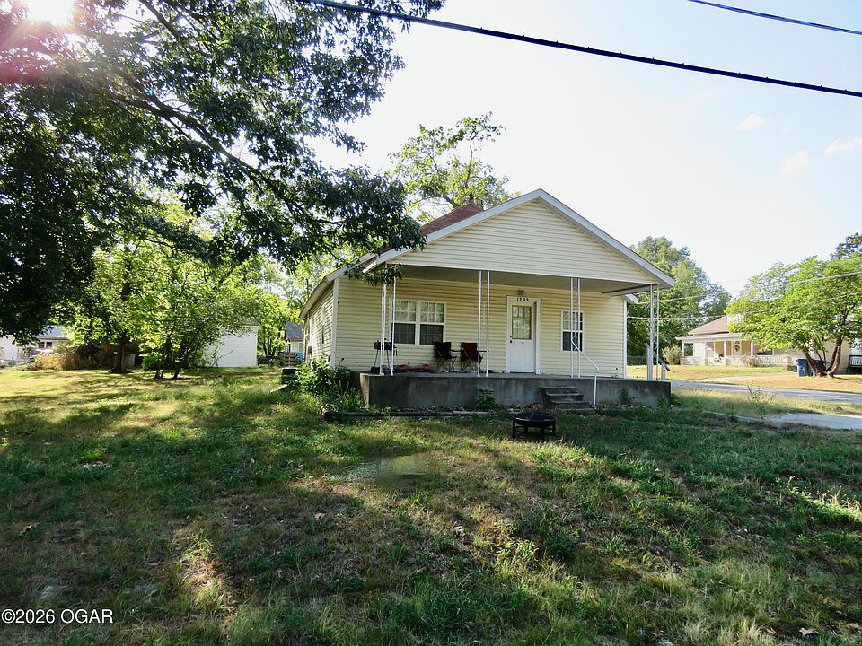 1st image of 1305 Park Pl