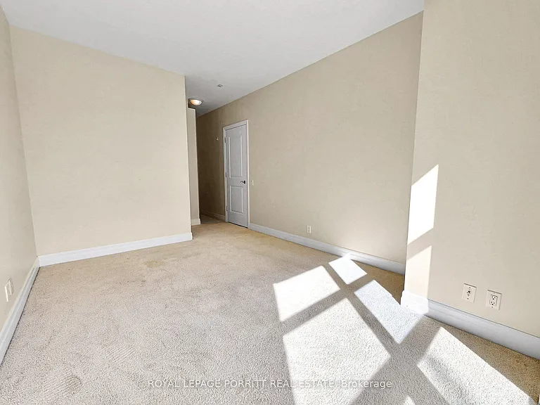 9 Burnhamthorpe Cres #309 — Photo 32