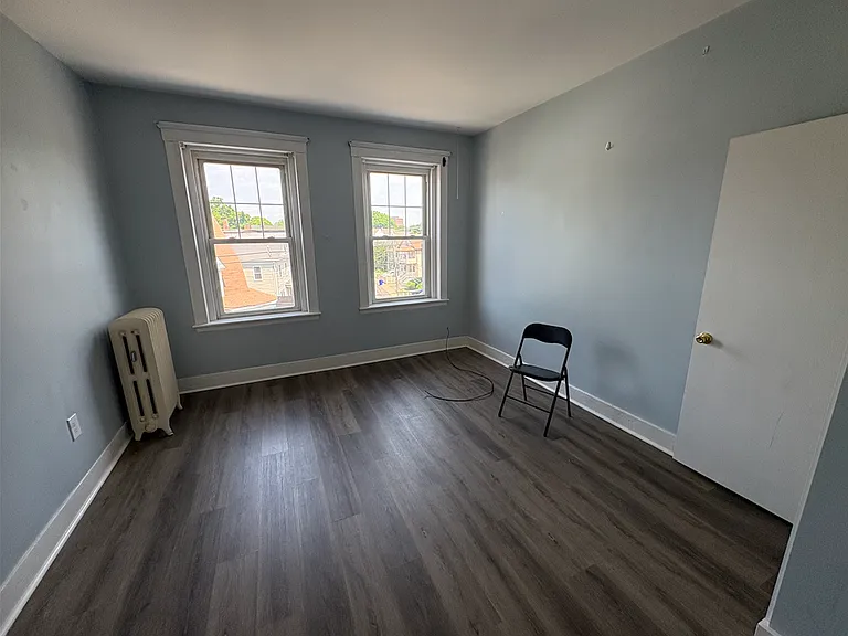 49 Hooker St #3 — Photo 3