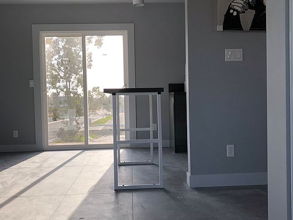 2nd image of 1603 E H St #3