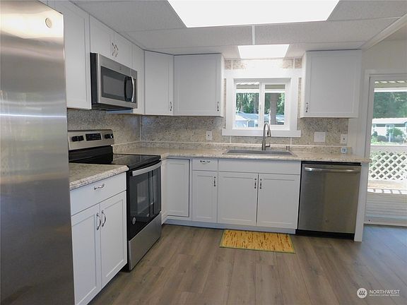 4th image of 12624 113th Avenue Ct E #167